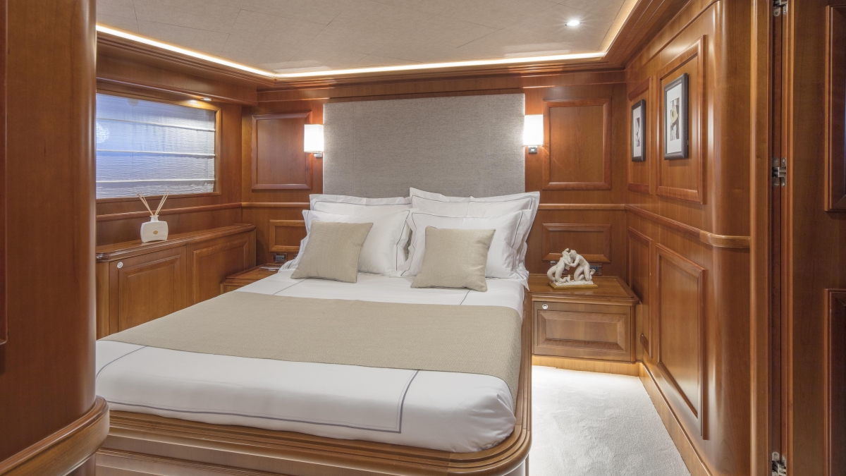 Ena VIP Front Cabin